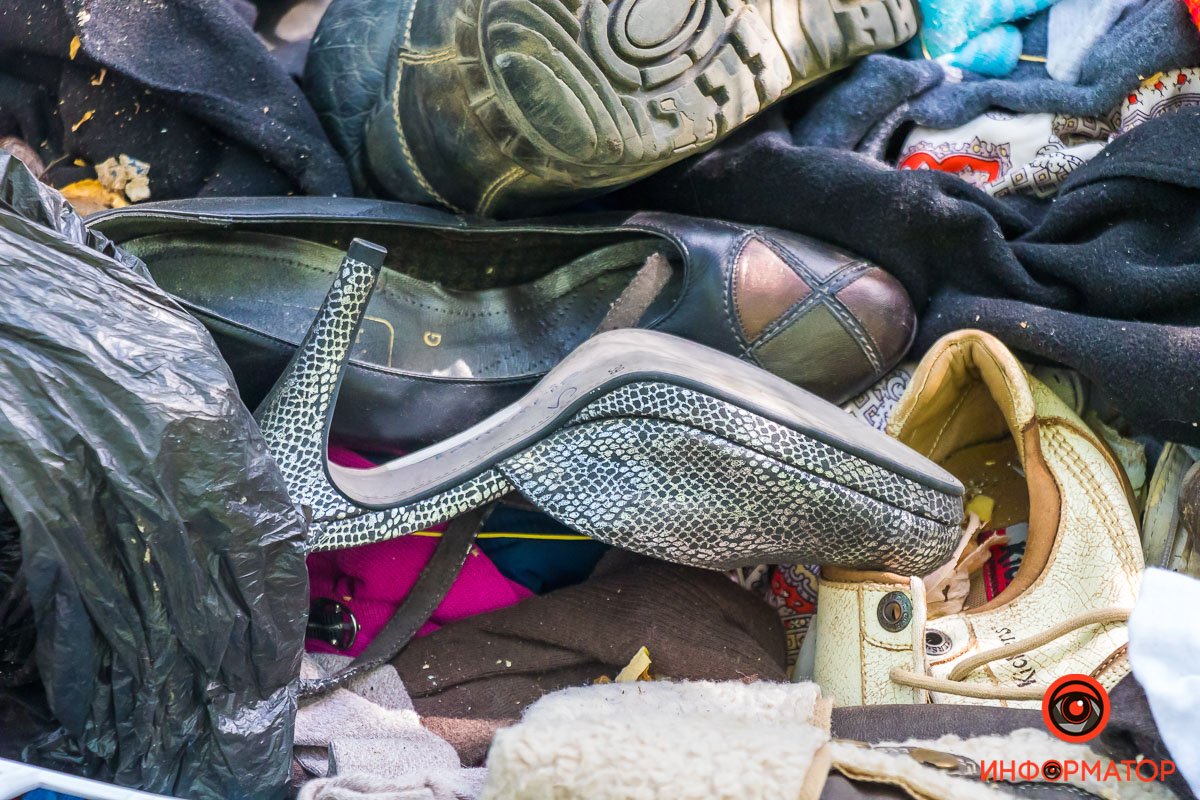 Помимо бессмысленности такого поступка, неравнодушные напоминают и о вреде экологии Помимо бессмысленности такого поступка, неравнодушные напоминают и о вреде экологии