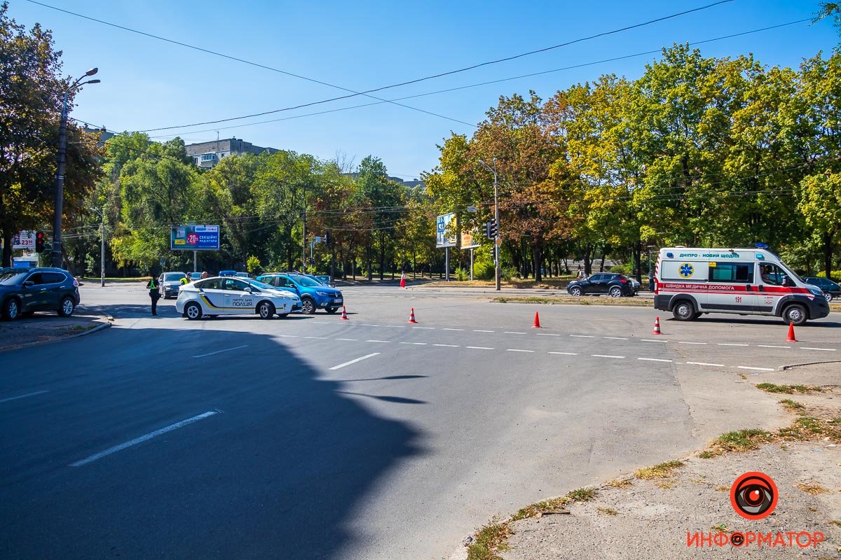 Движение в сторону Сечевых Стрельцов от проспекта перекрыто