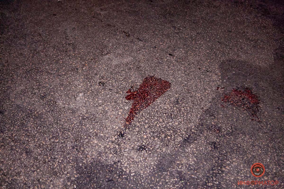 В нескольких десятках метров от пешеходного перехода