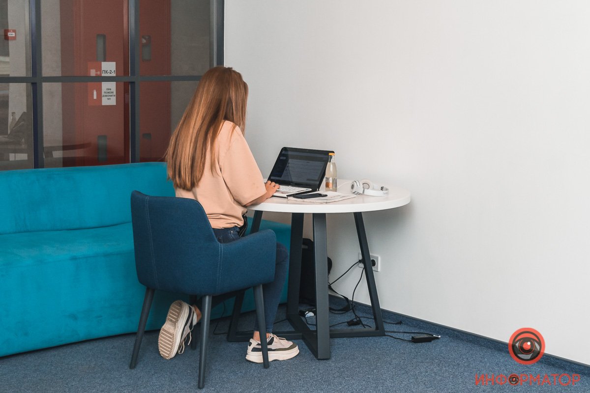 От новичка до профи: в Днепре открылся инновационный IT-колледж 8