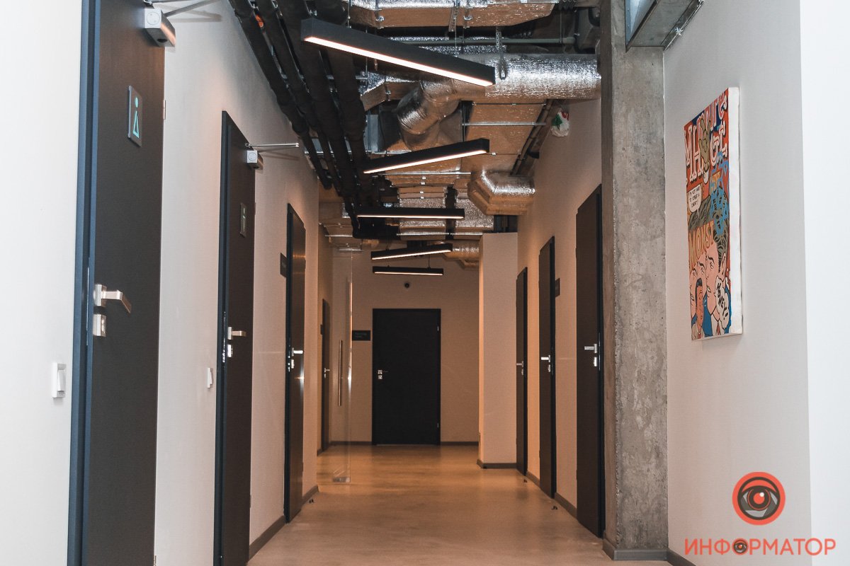 От новичка до профи: в Днепре открылся инновационный IT-колледж 10