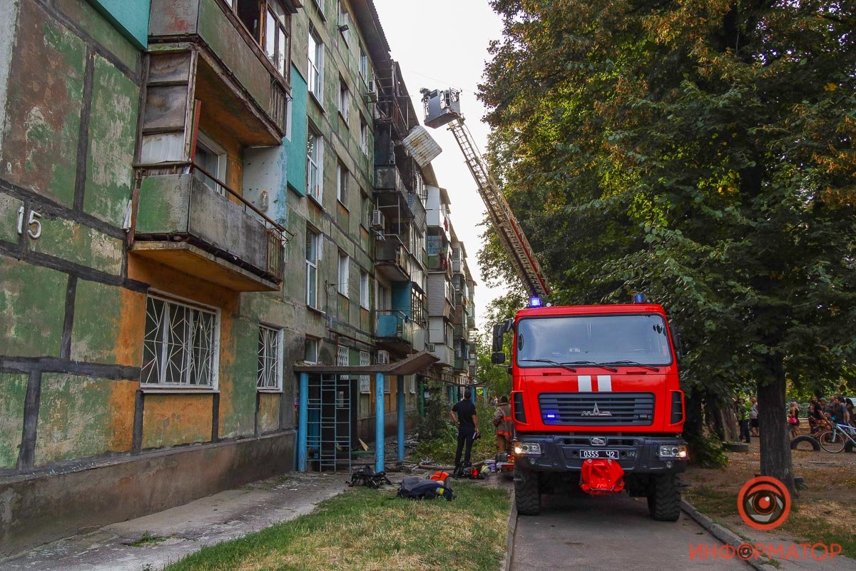 На место, помимо сотрудников ГСЧС, прибыла полиция, скорая, газовая служба и ДТЭК На место, помимо сотрудников ГСЧС, прибыла полиция, скорая, газовая служба и ДТЭК