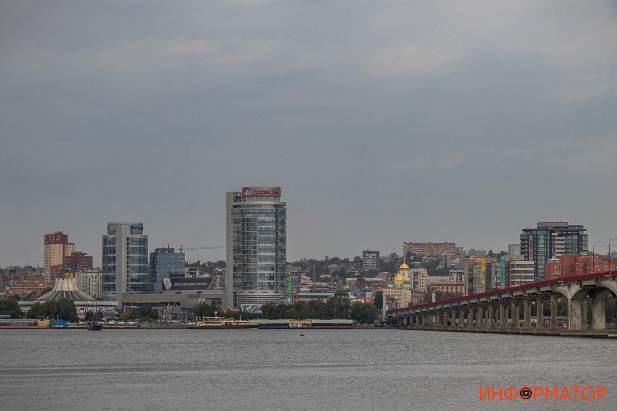 Зато не так жарко Зато не так жарко