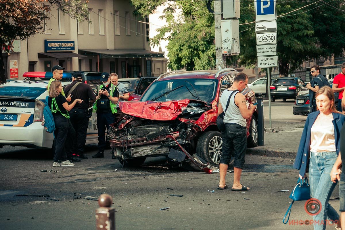 Авария произошла на перекрестке Сечевых Стрельцов с Шевченко