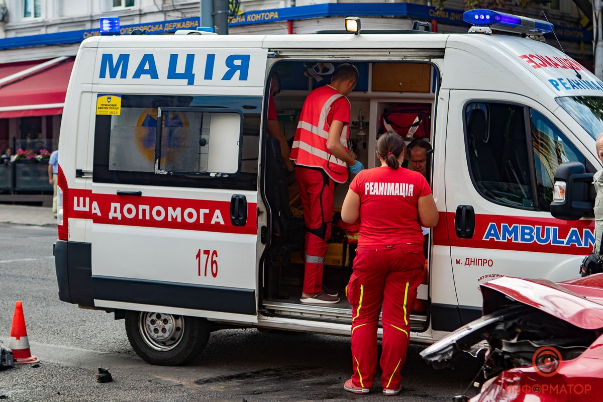 Двоих пострадавших с места аварии забрала скорая