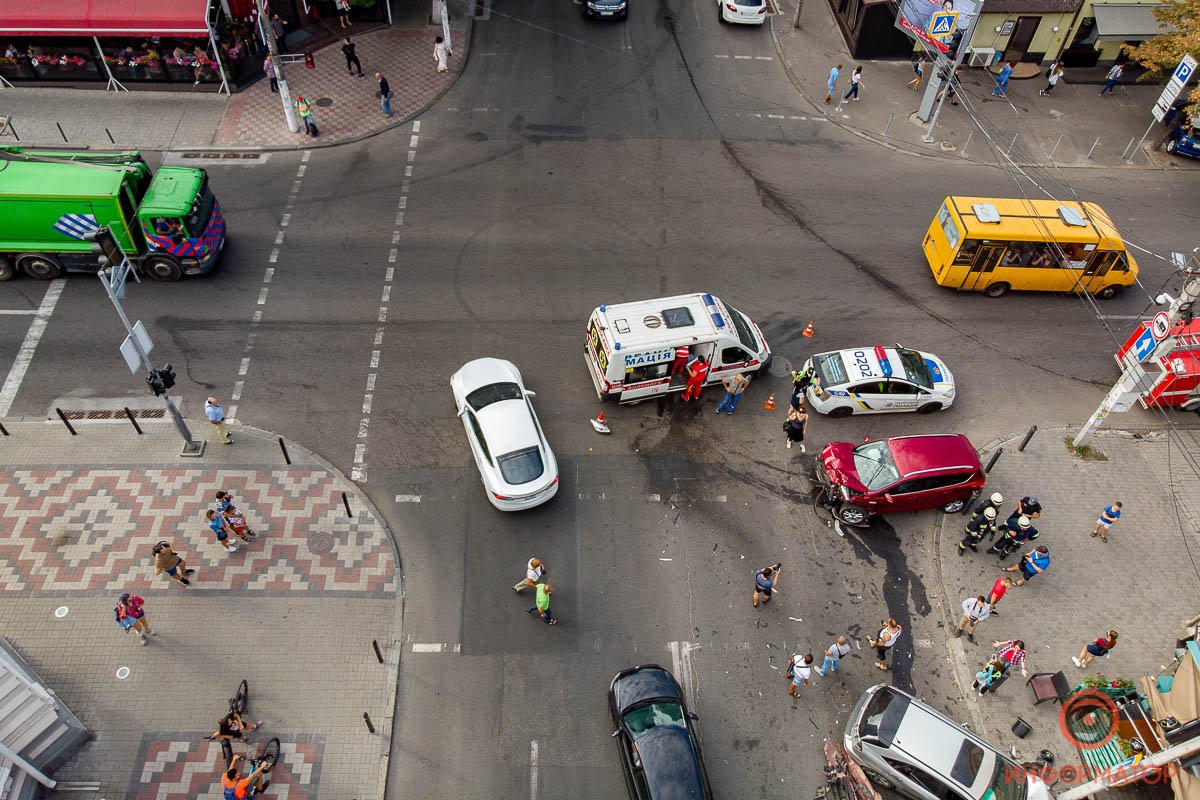 Из-за аварии затруднен проезд