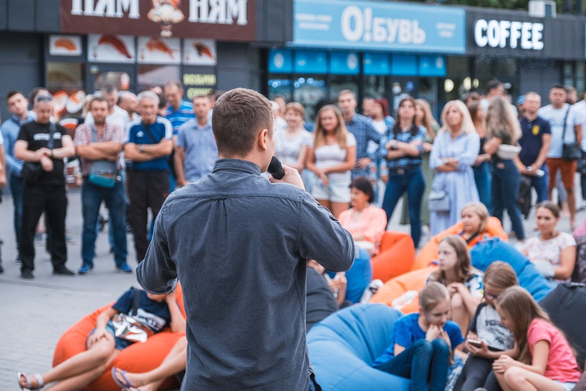 Детские врачи, чемпионы мира и главы ОСМД: "Национальный корпус Днепр" представил свою команду 3