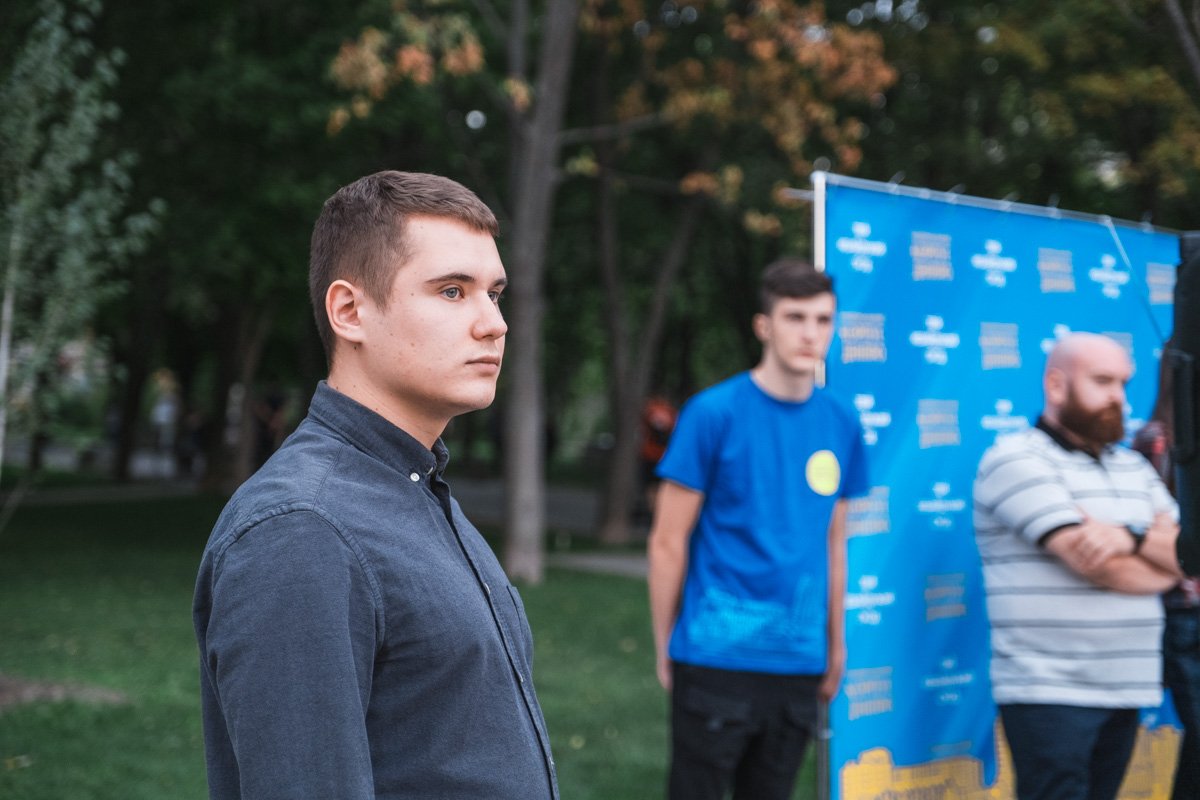 Детские врачи, чемпионы мира и главы ОСМД: "Национальный корпус Днепр" представил свою команду 14