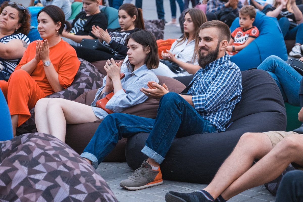 Детские врачи, чемпионы мира и главы ОСМД: "Национальный корпус Днепр" представил свою команду 25