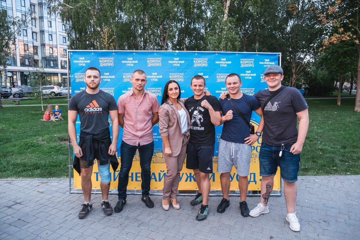 Детские врачи, чемпионы мира и главы ОСМД: "Национальный корпус Днепр" представил свою команду 36