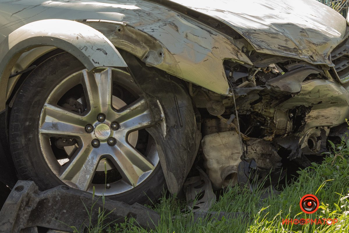 Серьезные повреждения у Subaru Серьезные повреждения у Subaru