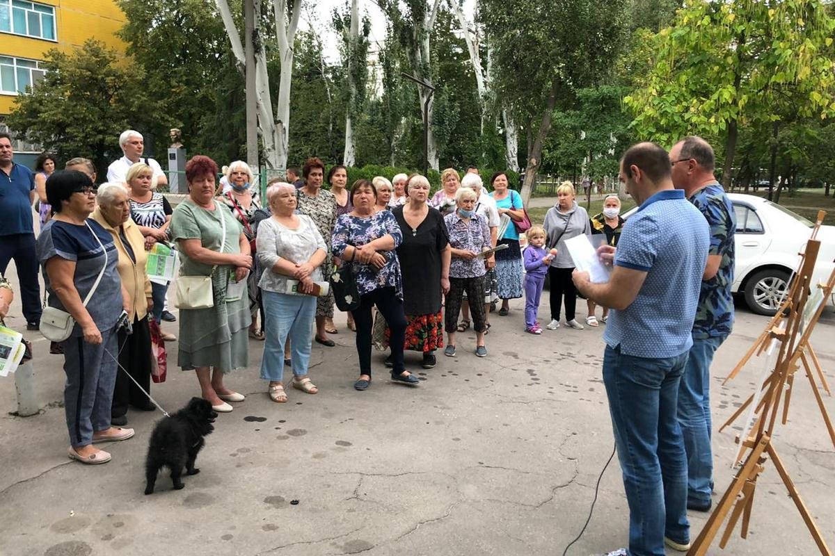 В Приднепровске проведут реконструкцию пешеходной зоны по улице Космонавтов 3