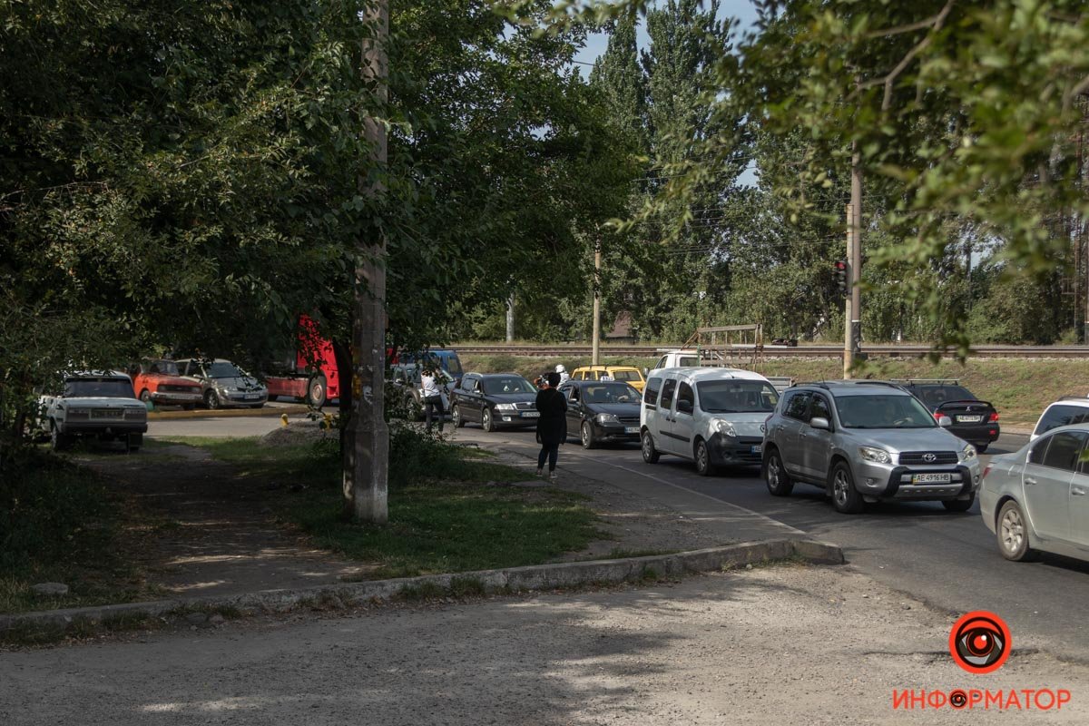 В результате образовалась пробка