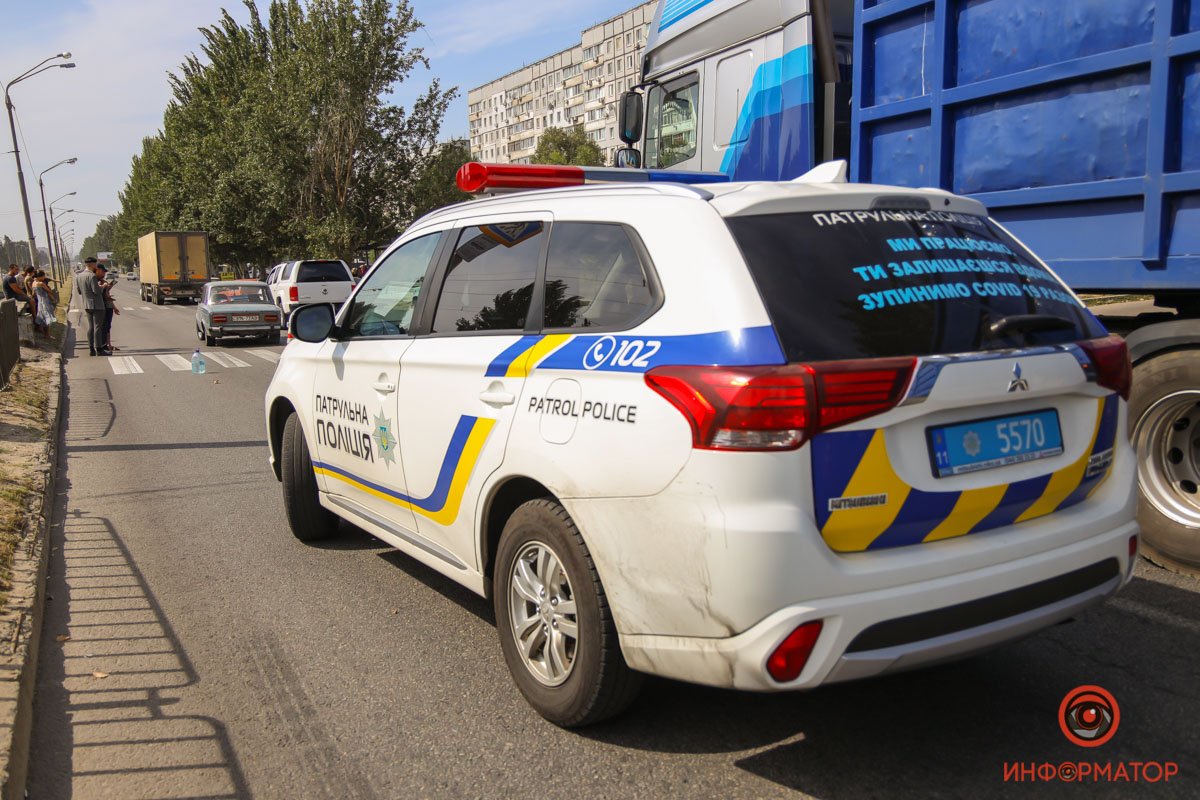 На месте работает полиция На месте работает полиция