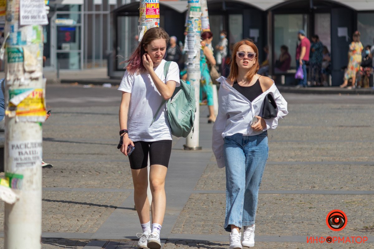 Свободные футболки и рубахи Свободные футболки и рубахи