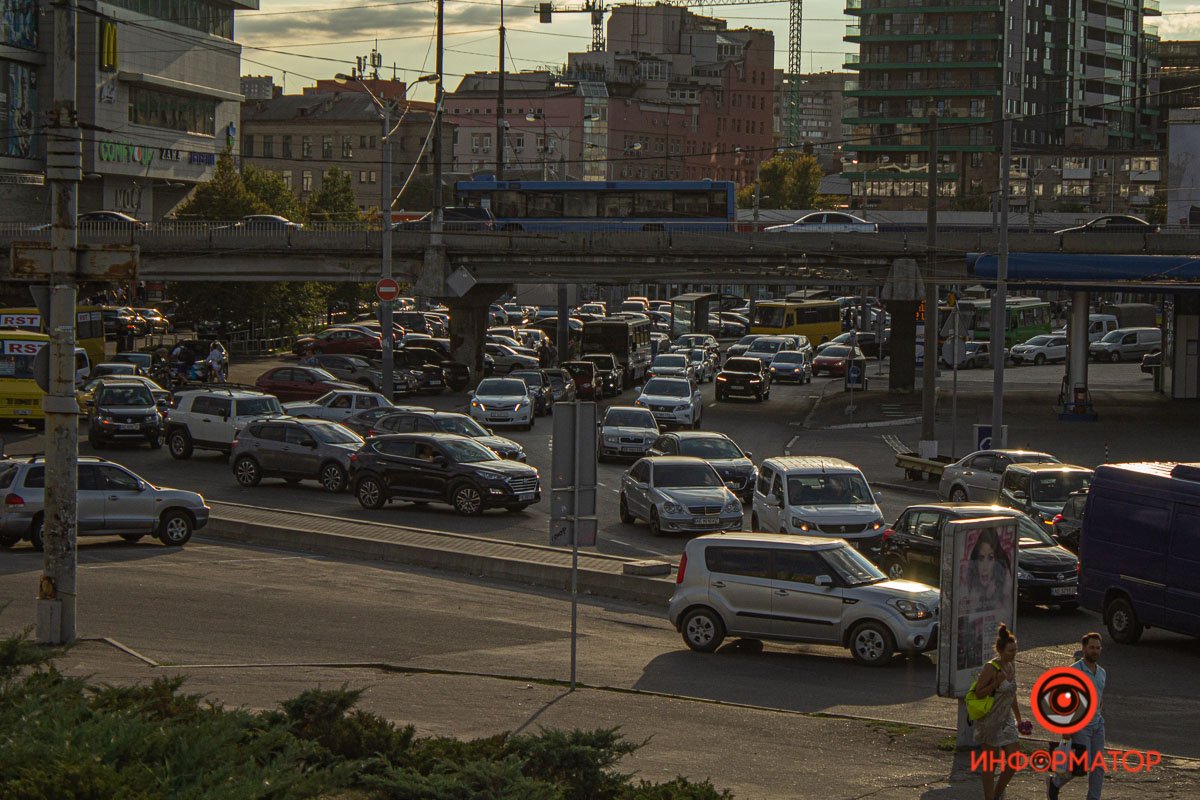 Александр Николаев