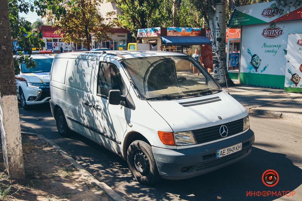 Mercedes наехал на пешехода
