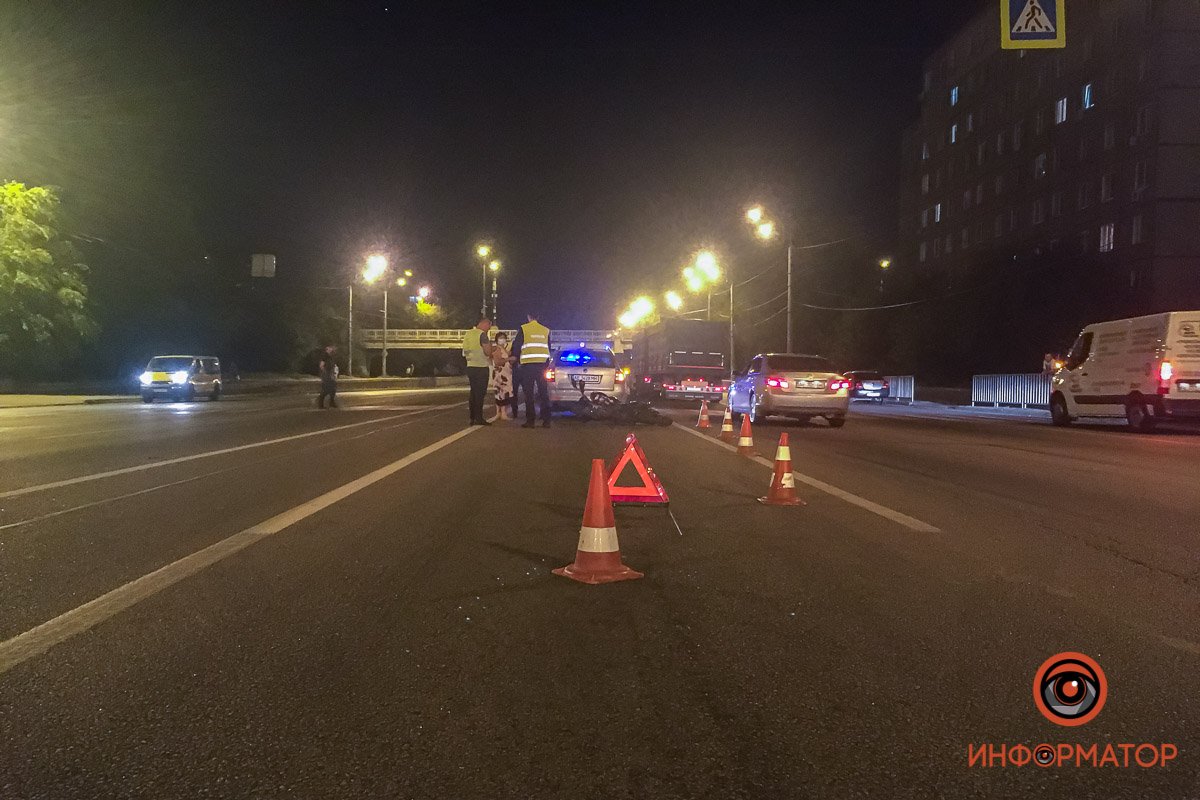 Мужчина сломал плечо и травмировал голову Мужчина сломал плечо и травмировал голову