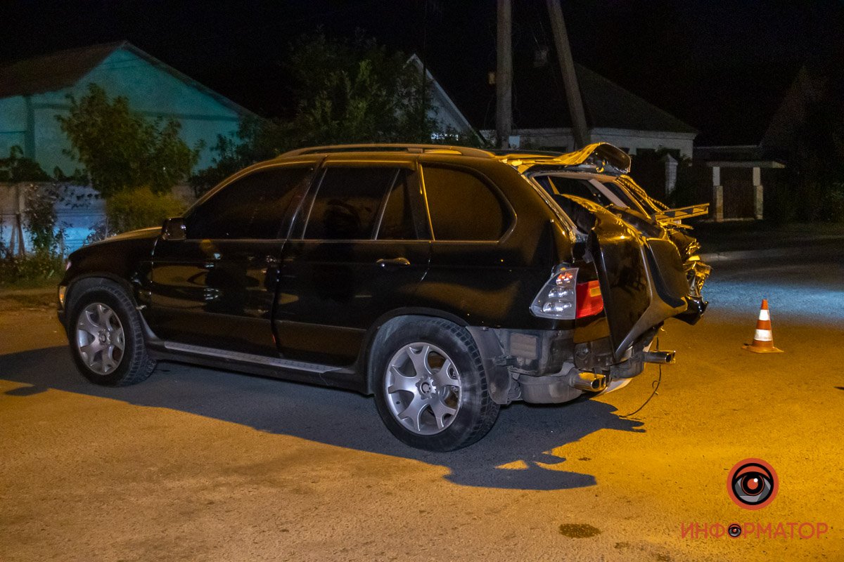 BMW двигался по Образцова BMW двигался по Образцова