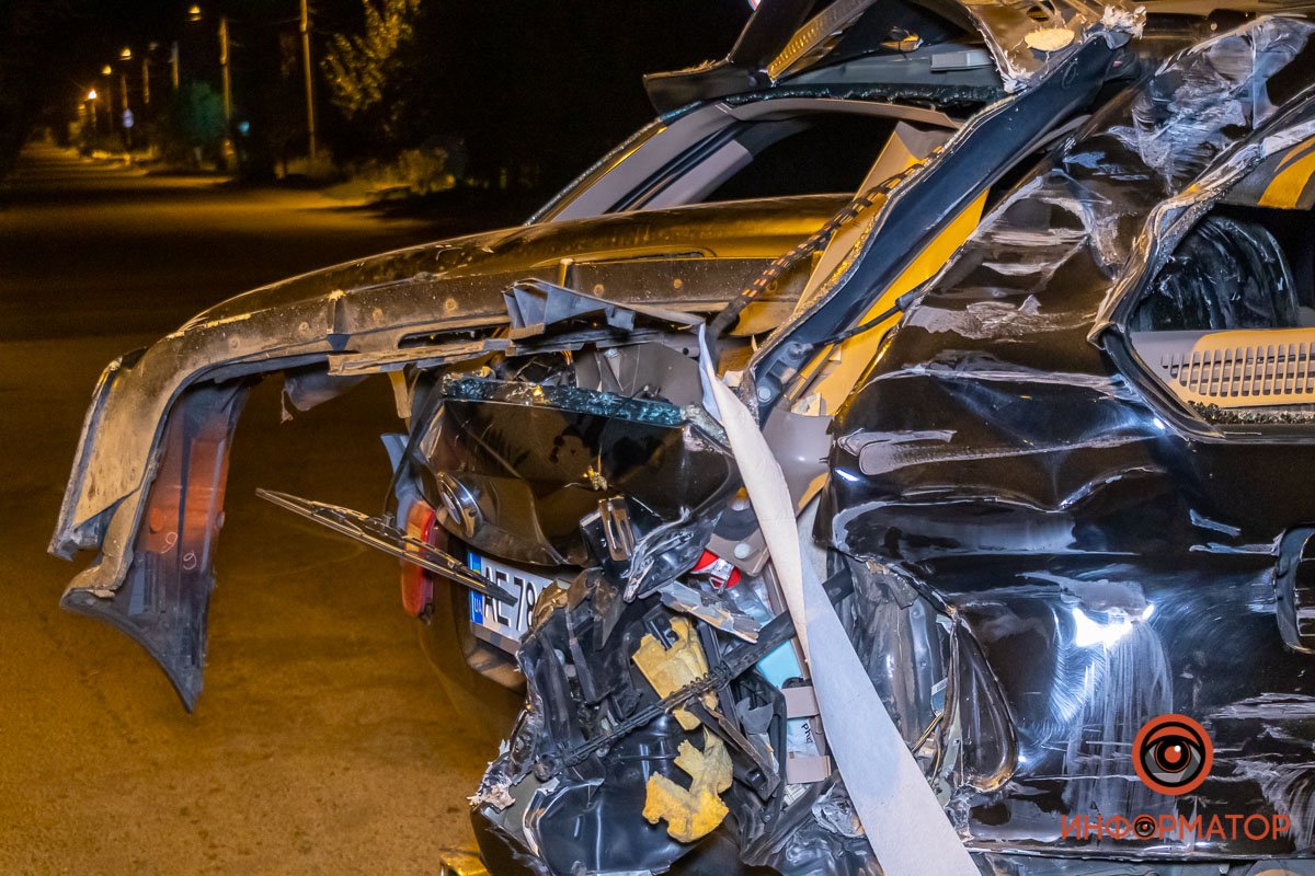 Удар пришелся в заднюю часть авто Удар пришелся в заднюю часть авто