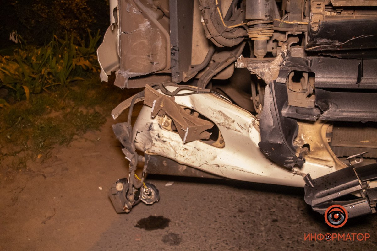 На место прибыли полицейские и медики На место прибыли полицейские и медики