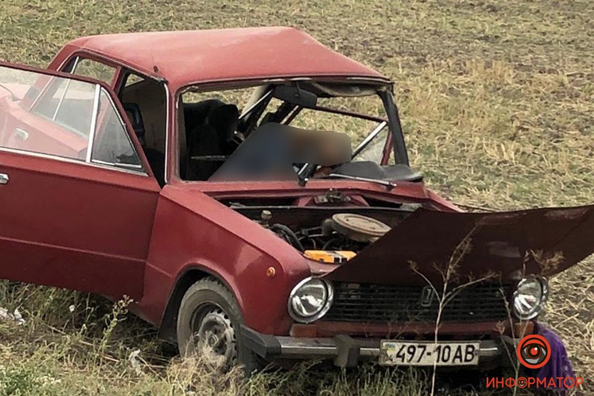 Водитель ВАЗа от полученных травм умер на месте Водитель ВАЗа от полученных травм умер на месте