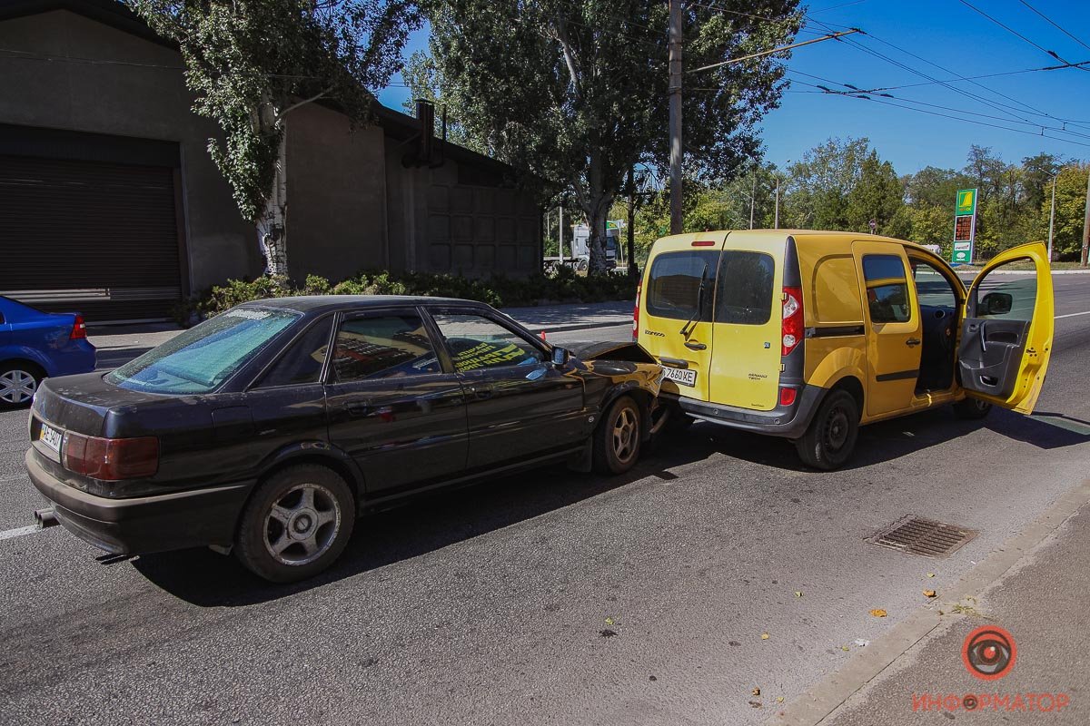 Вероятный виновник аварии с места происшествия скрылся Вероятный виновник аварии с места происшествия скрылся