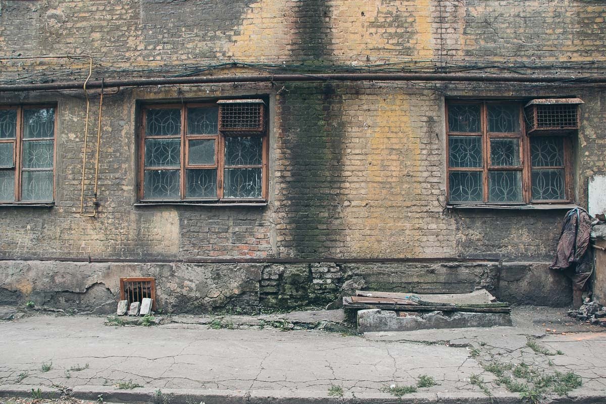 Выборы в Днепре: печаль и разруха на округе депутата Селивановой 7