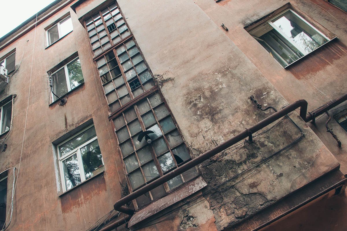 Выборы в Днепре: печаль и разруха на округе депутата Селивановой 25