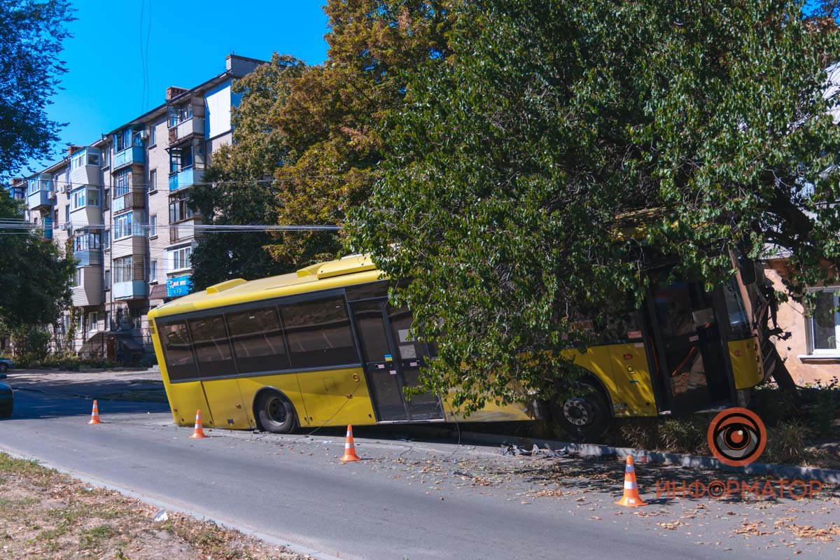 Авария произошла еще вчера вечером - около 20:30