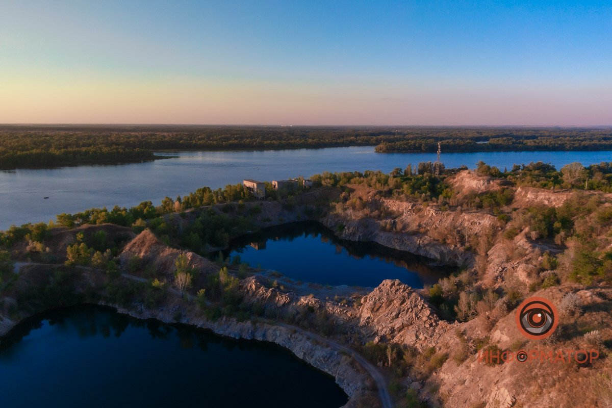 Каждому нужен кто-то, кто его выслушает Каждому нужен кто-то, кто его выслушает
