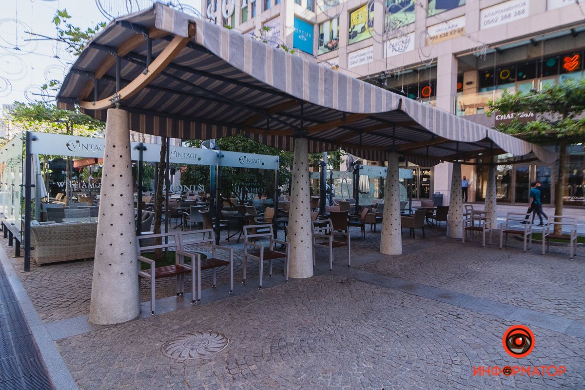 Здесь можно спрятаться от дождя