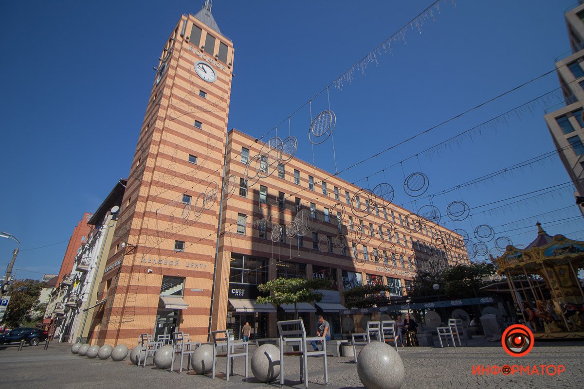 Всего на Екатеринославском бульваре установили 40 стульев