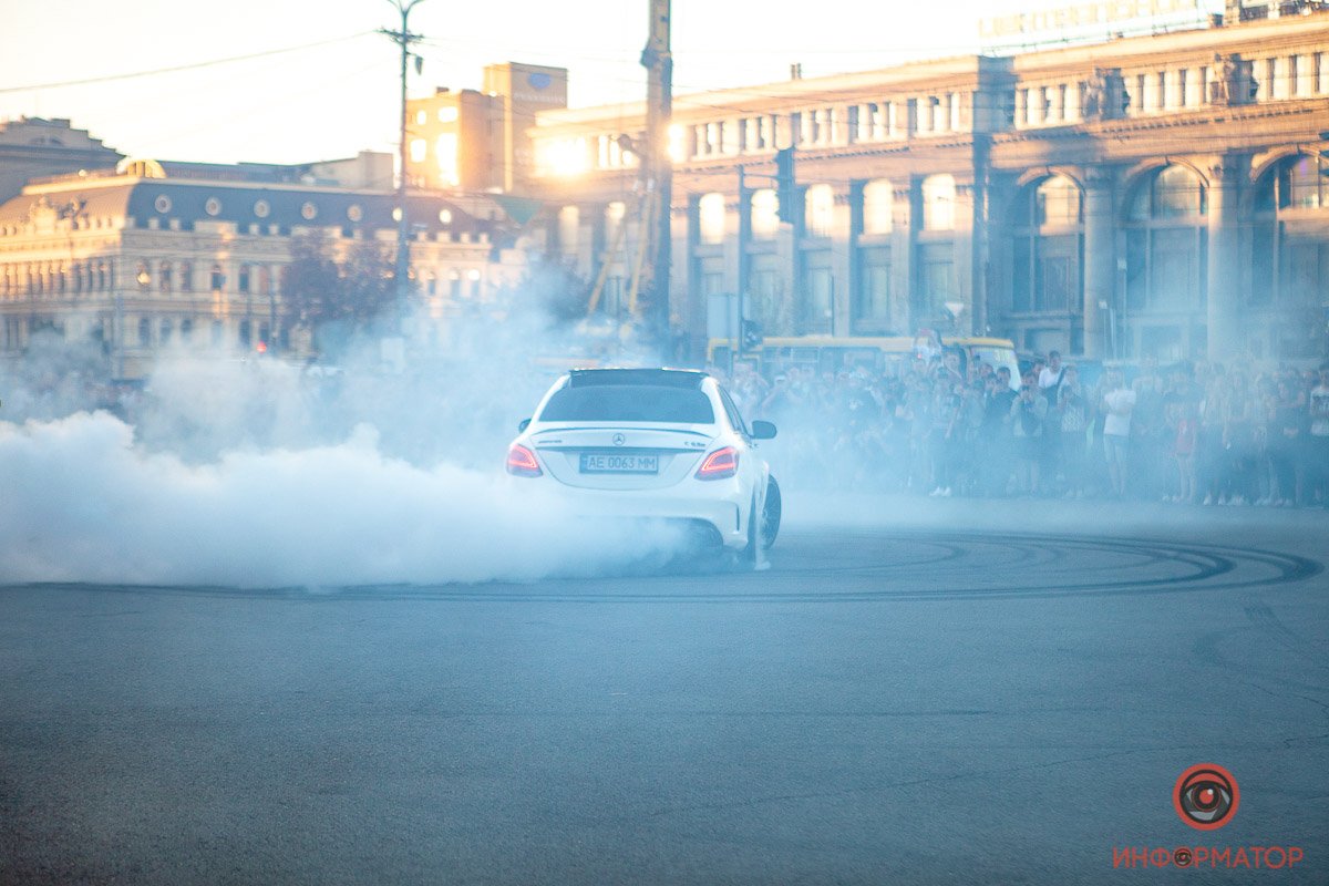 Если ты по каким-то причинам дома - зря Если ты по каким-то причинам дома - зря