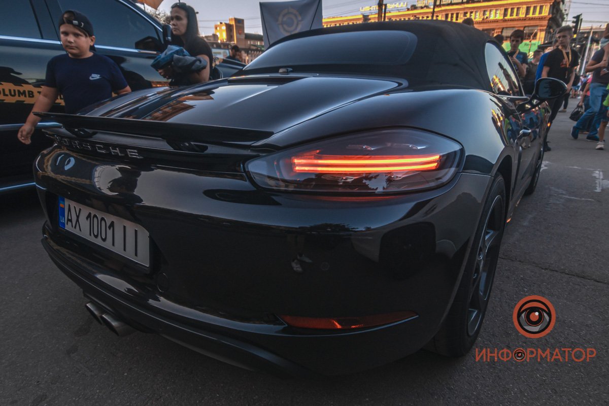 Классная тачка? Копам тоже нравится Классная тачка? Копам тоже нравится