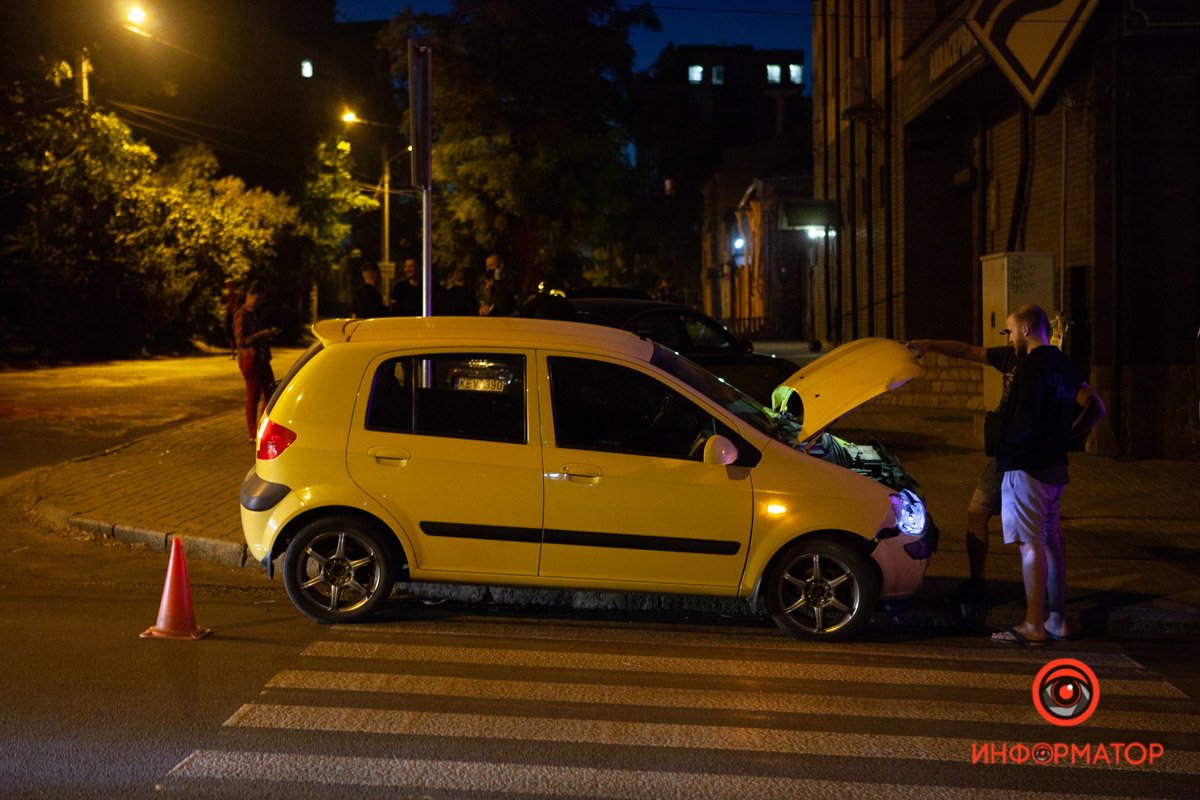 Столкнулись Hyundai и Audi