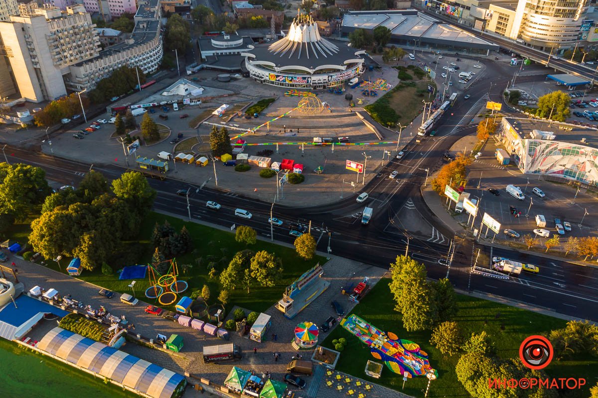 Фудкорты еще не открылись Фудкорты еще не открылись