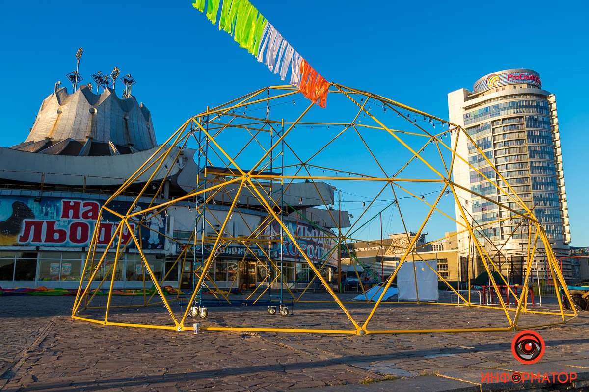 Накрыть еще не успели Накрыть еще не успели