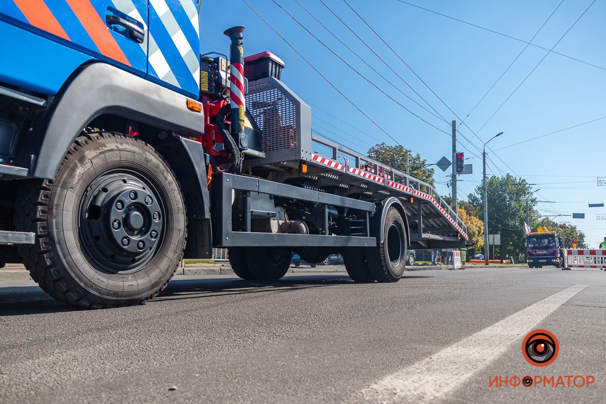 Машины привлекали внимание прохожих