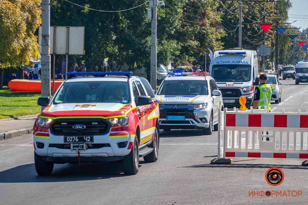 Машины стартовали от цирка