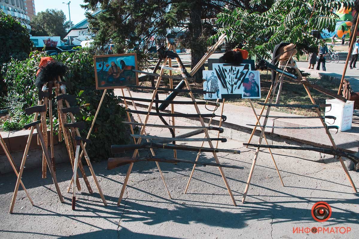 Оружейные стойки