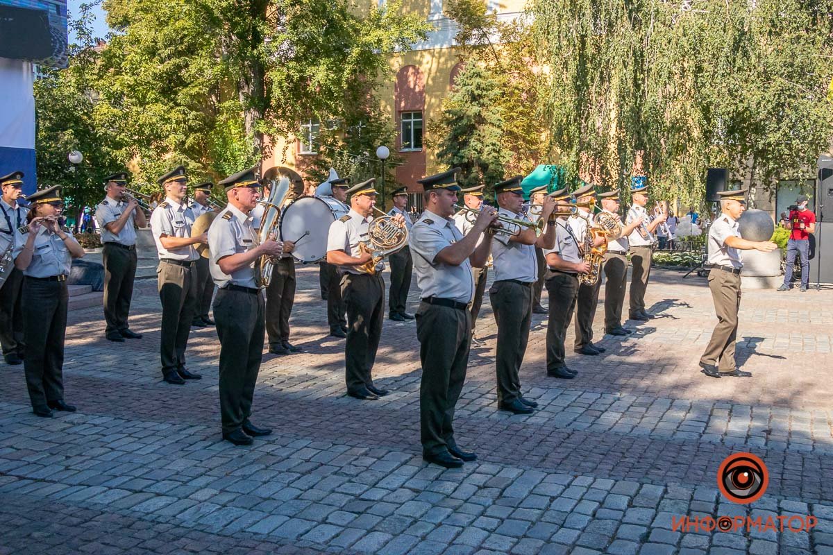 Открыли выступлением оркестра Открыли выступлением оркестра