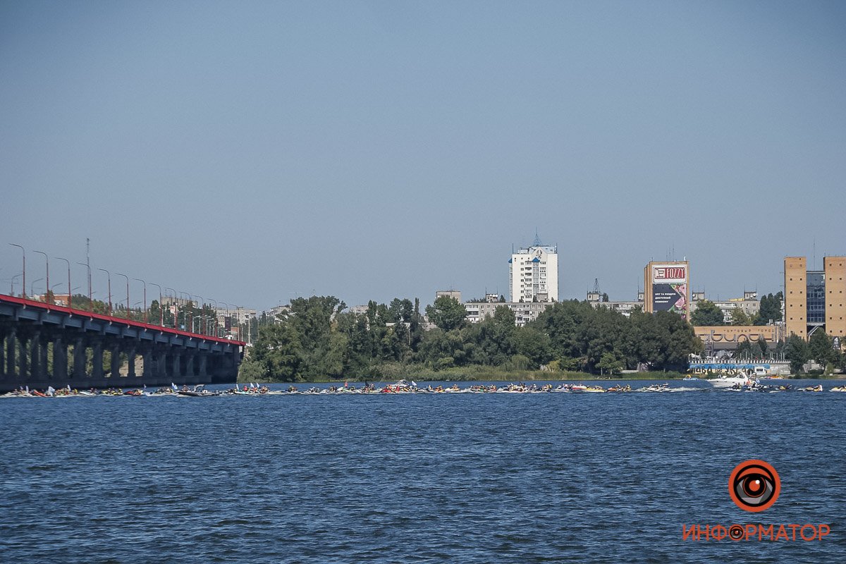 В Днепре прошел масштабный парад гидроциклов, который могут занести в Книгу рекордов Гиннесса 2