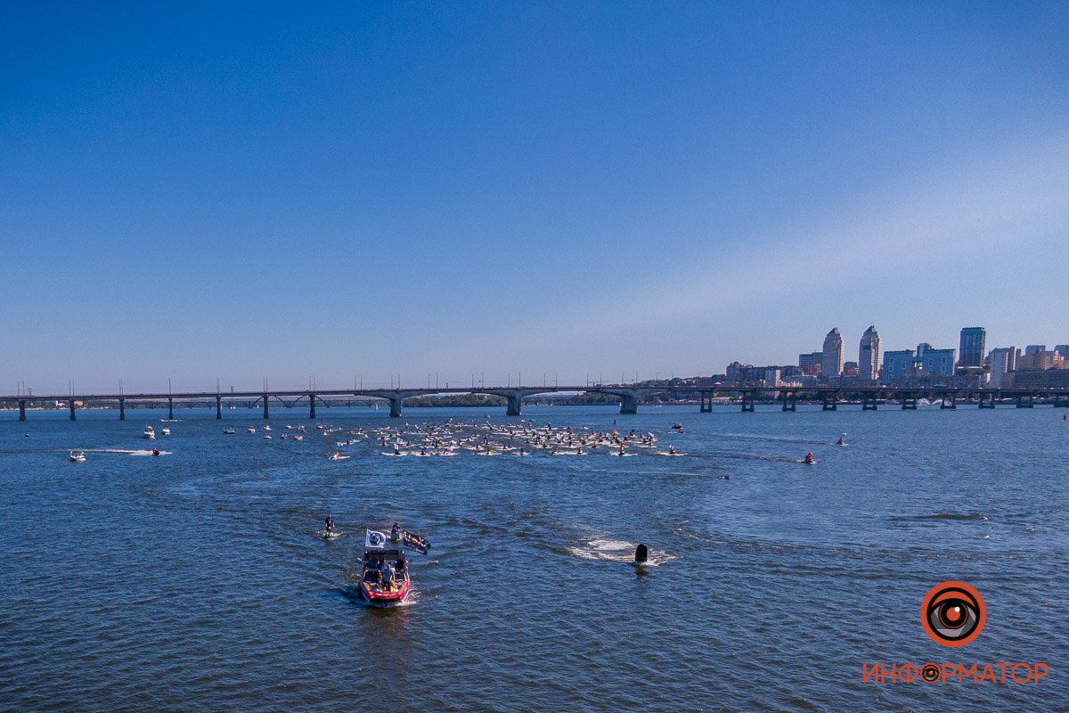 В Днепре прошел масштабный парад гидроциклов, который могут занести в Книгу рекордов Гиннесса 13
