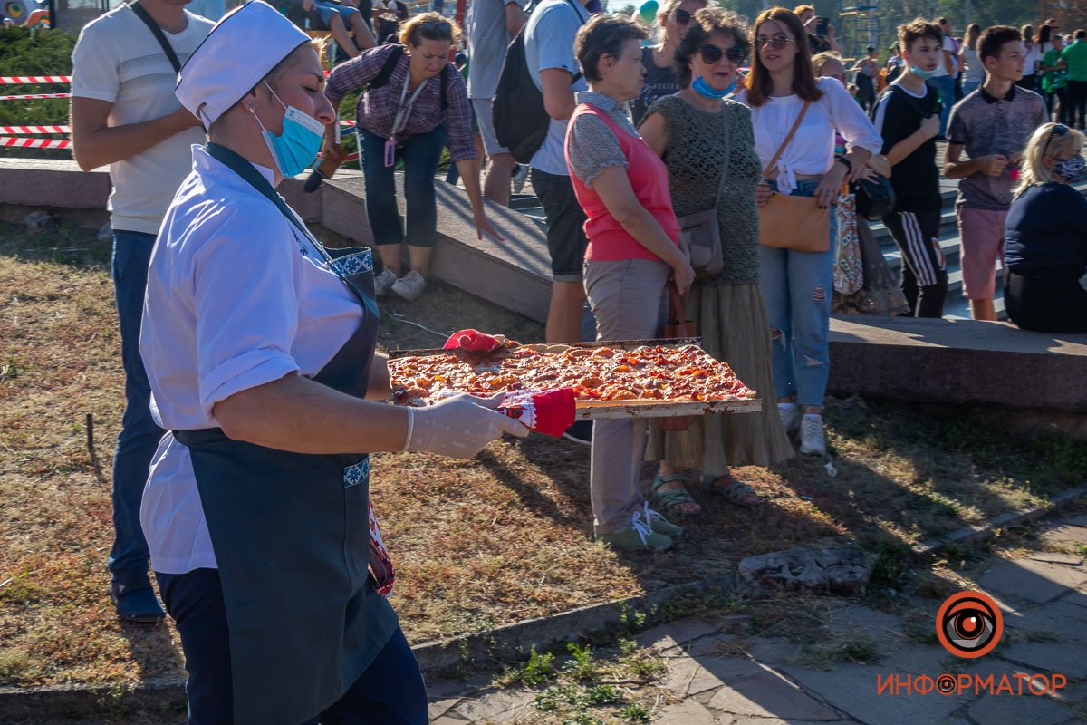 Части склеили при помощи сыра Части склеили при помощи сыра