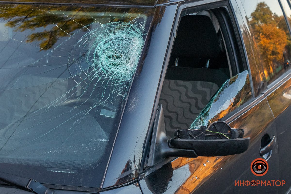 У нее открытая черепно-мозговая травма и открытый перелом ноги У нее открытая черепно-мозговая травма и открытый перелом ноги