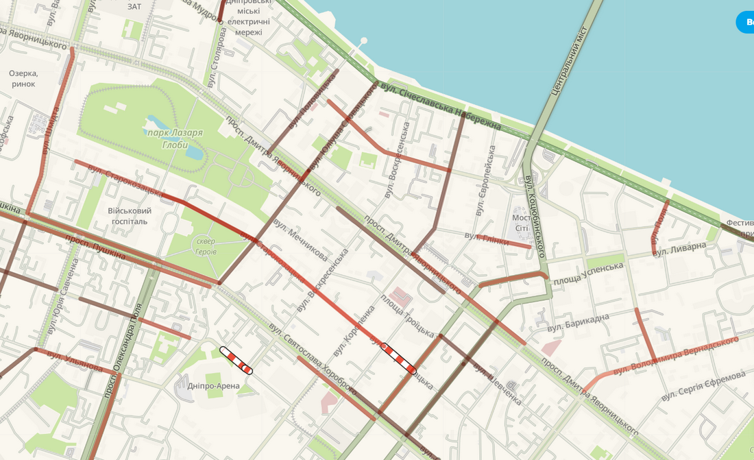 Центр города застрял в пробках Центр города застрял в пробках