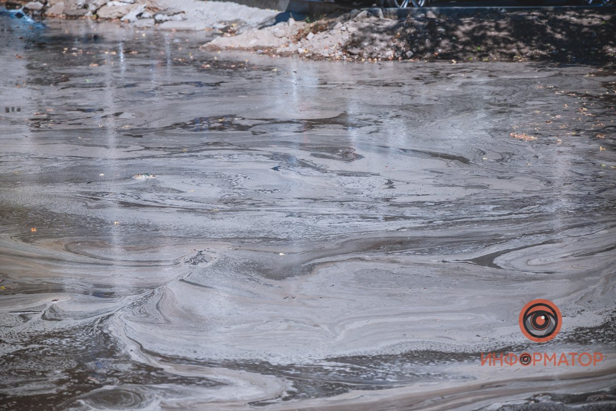 Придомовую территорию залило водой Придомовую территорию залило водой