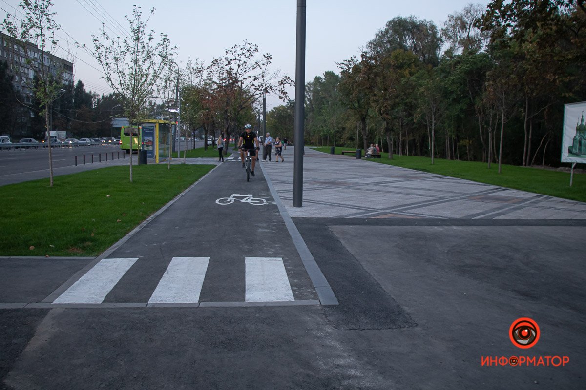 На Победе появилась велодорожка На Победе появилась велодорожка