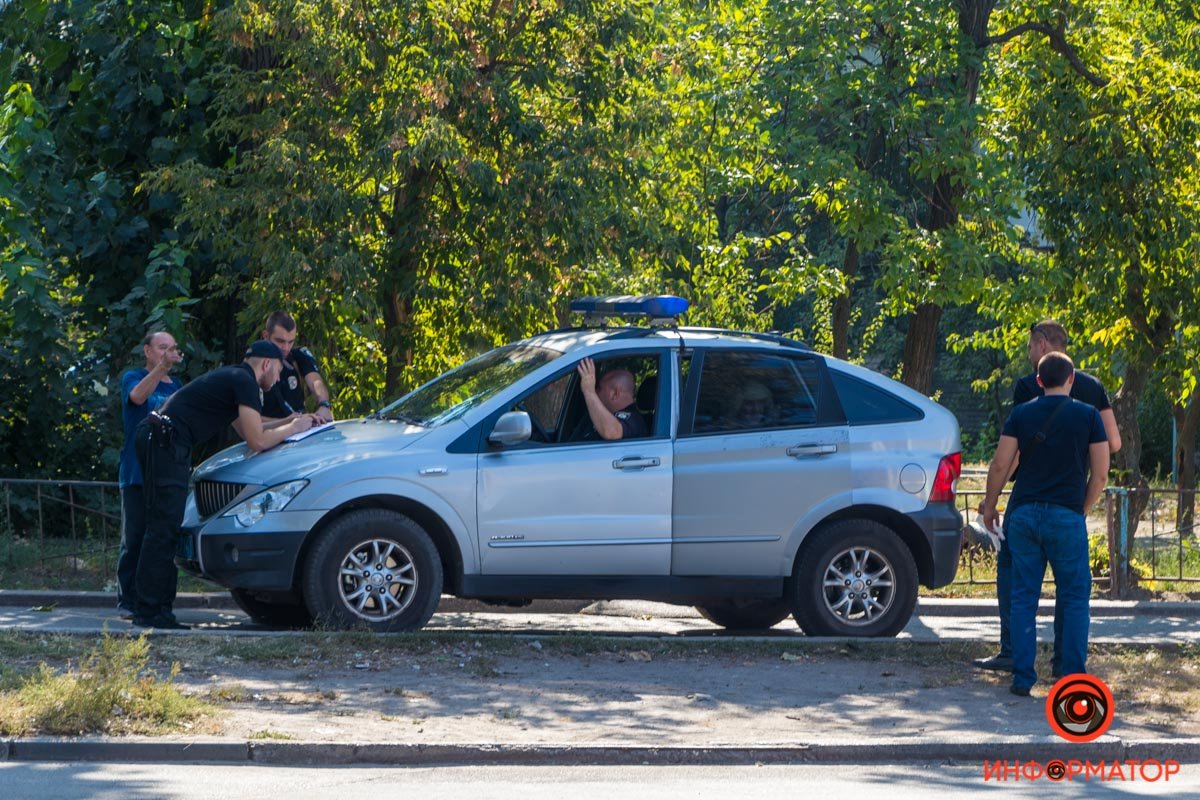 К месту вызвали судмедэкспертов и следователя К месту вызвали судмедэкспертов и следователя